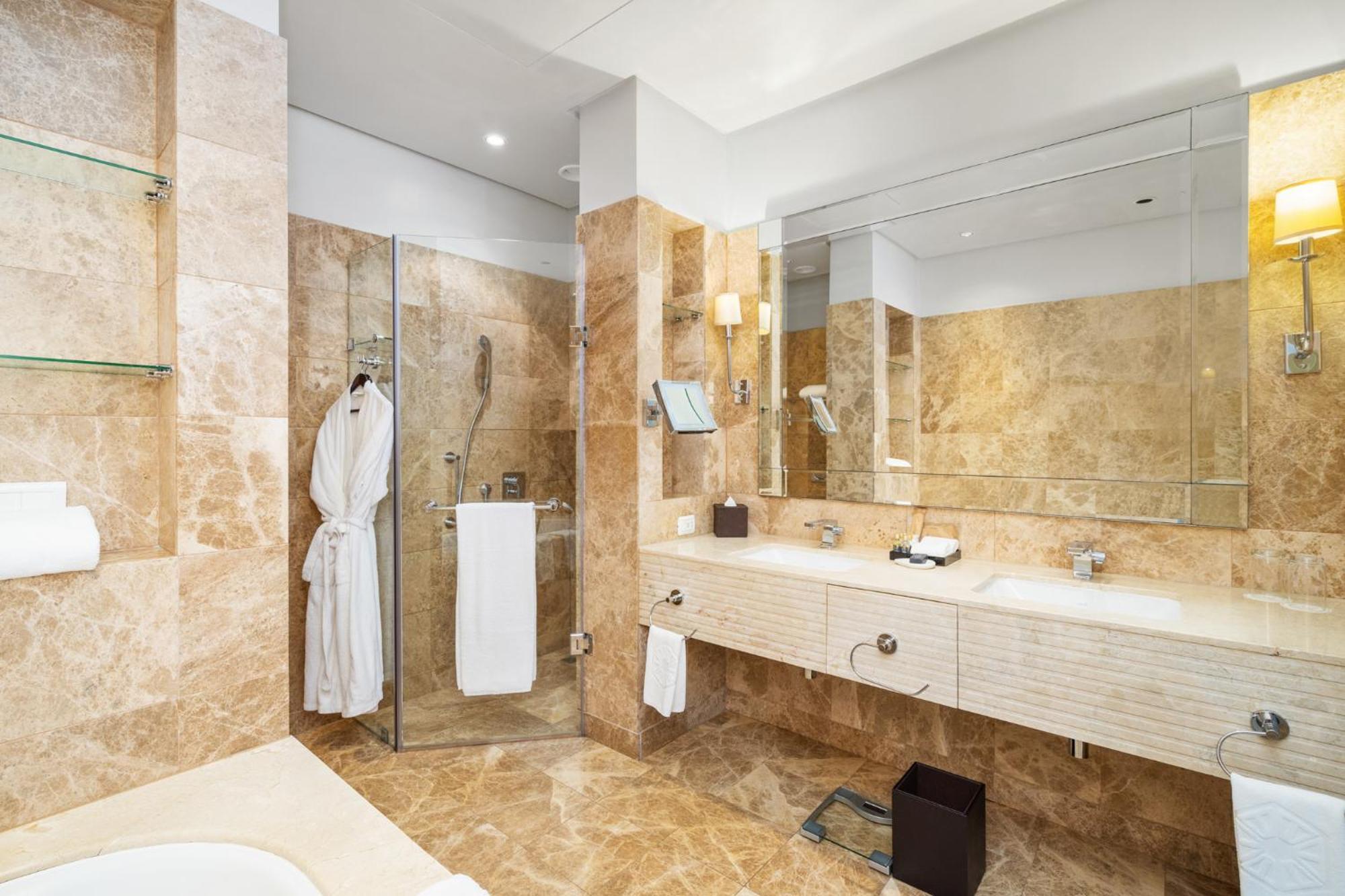 Taj Hotel 305 เคปทาวน์ ภายนอก รูปภาพ