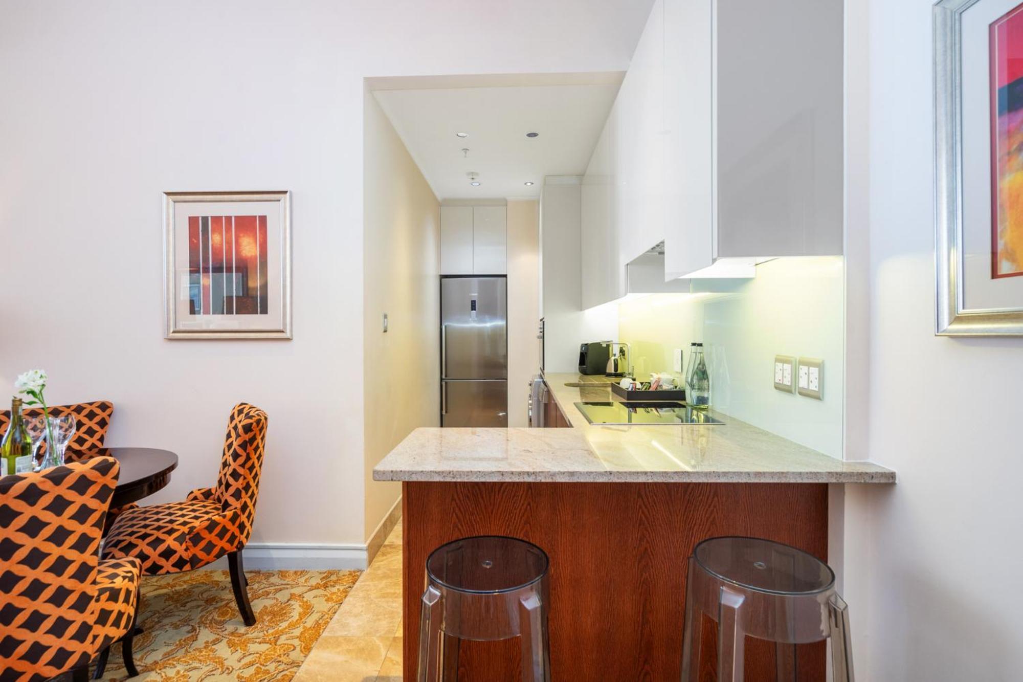 Taj Hotel 305 เคปทาวน์ ภายนอก รูปภาพ