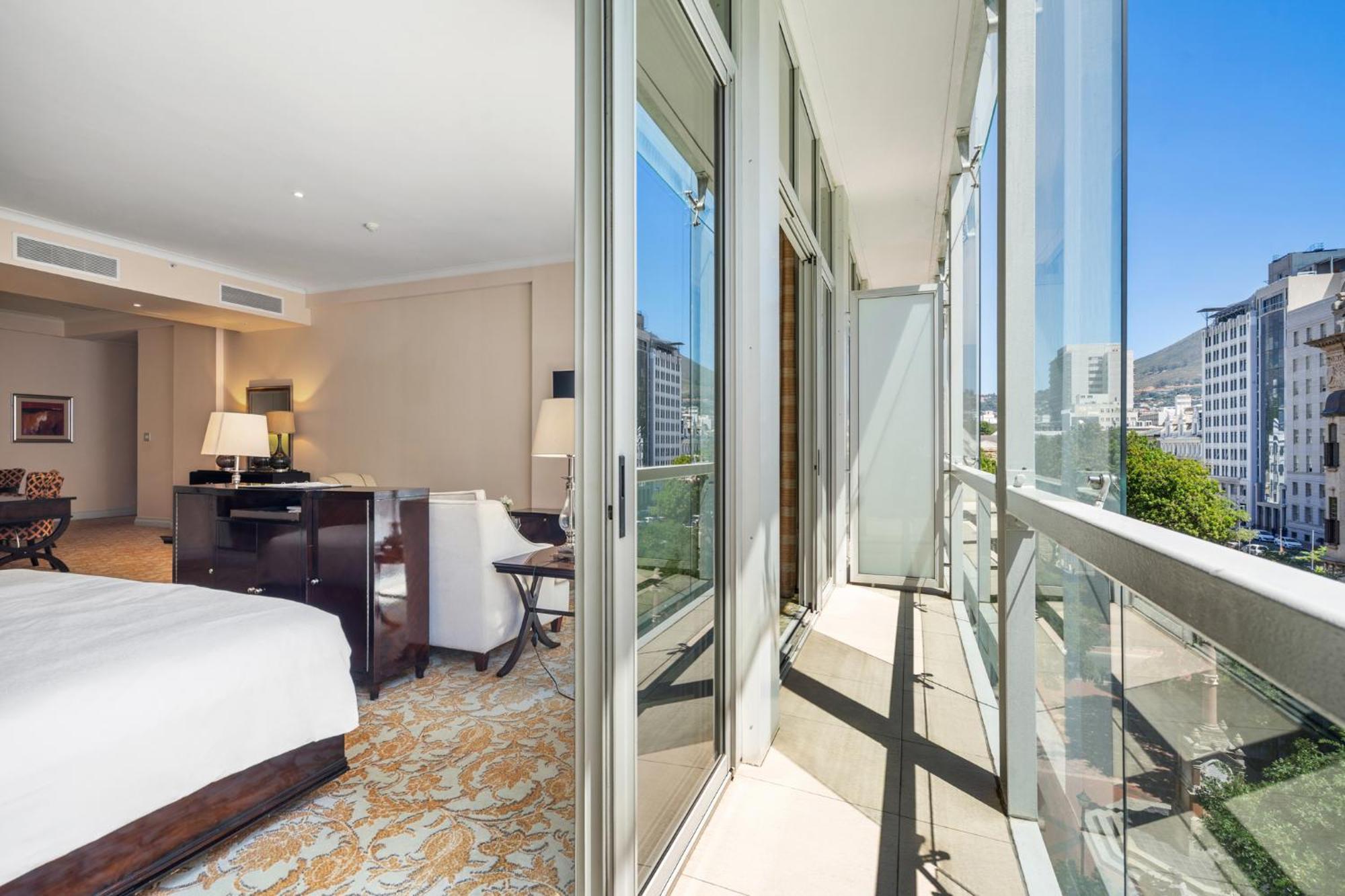 Taj Hotel 305 เคปทาวน์ ภายนอก รูปภาพ